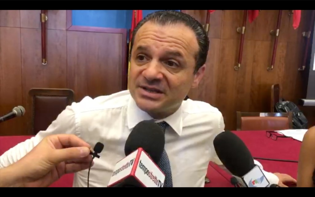 I promossi e i bocciati a Messina, Cateno De Luca sfonda quota 14mila