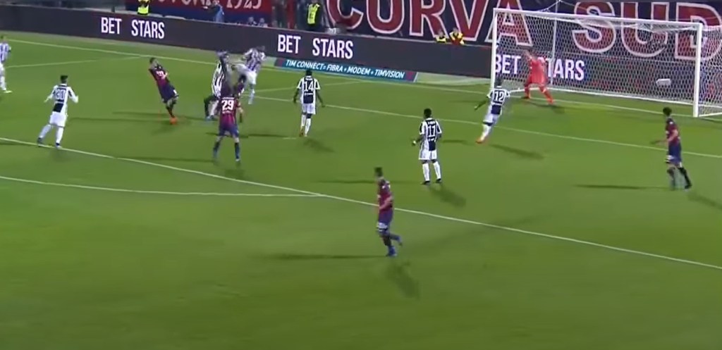 La rete di Simy in Crotone-Juventus (18.4.2018)