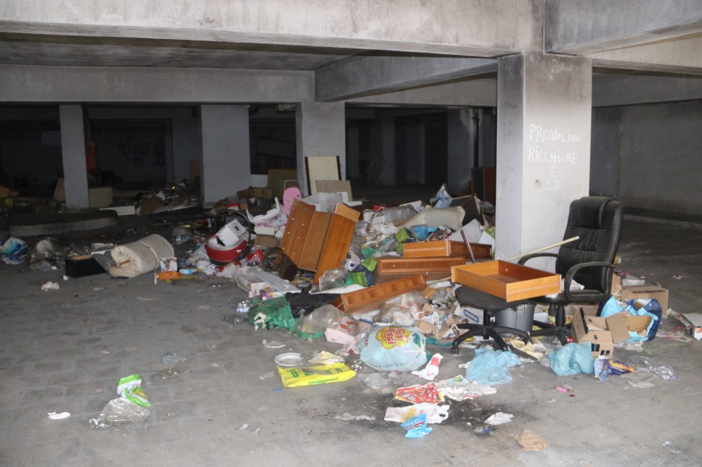 I blitz a Bisconte, gli alloggi/discarica e la distanza dalle istituzioni