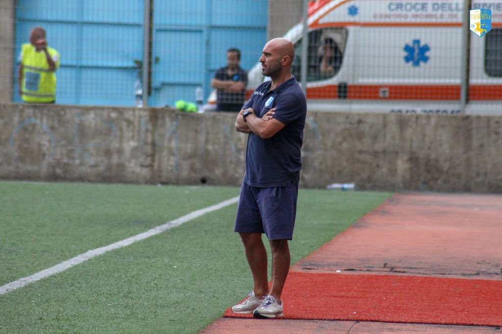 marco coppa sulla panchina del città di taormina