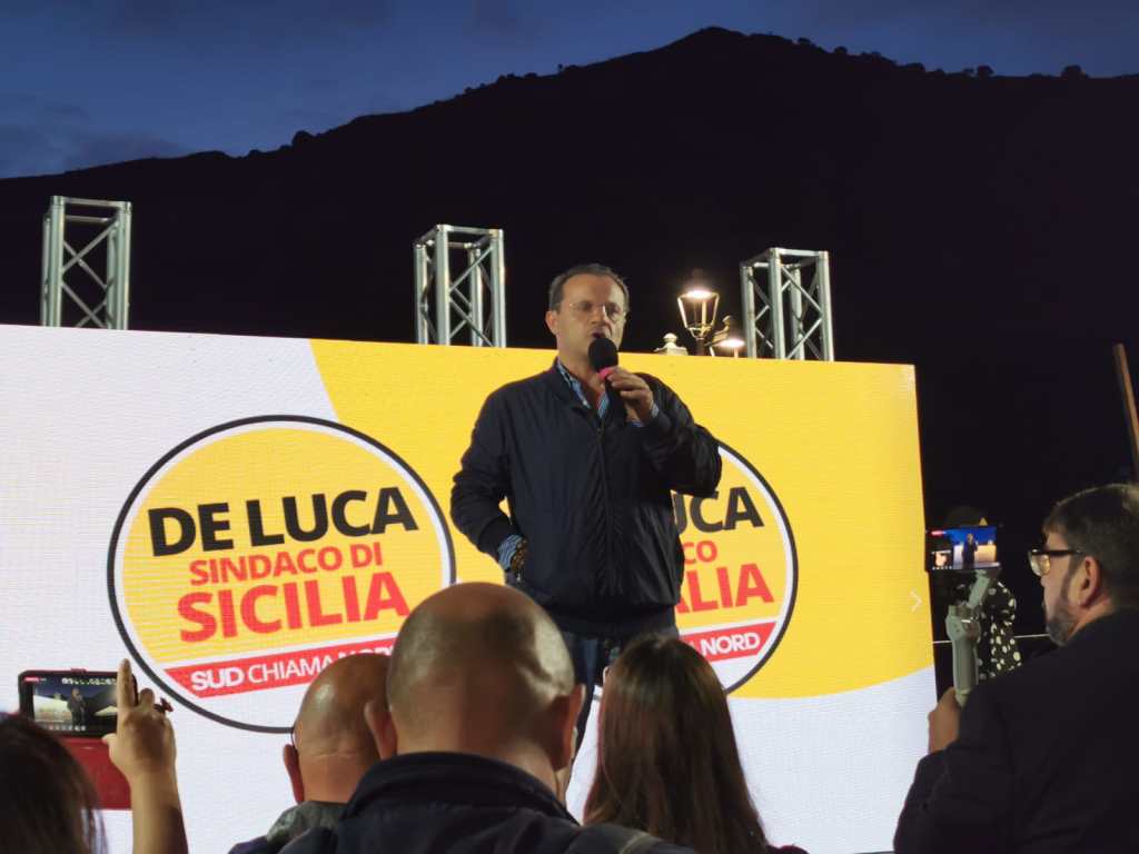 "Mi candido a Taormina": De Luca tentato dal poker della quarta fascia tricolore