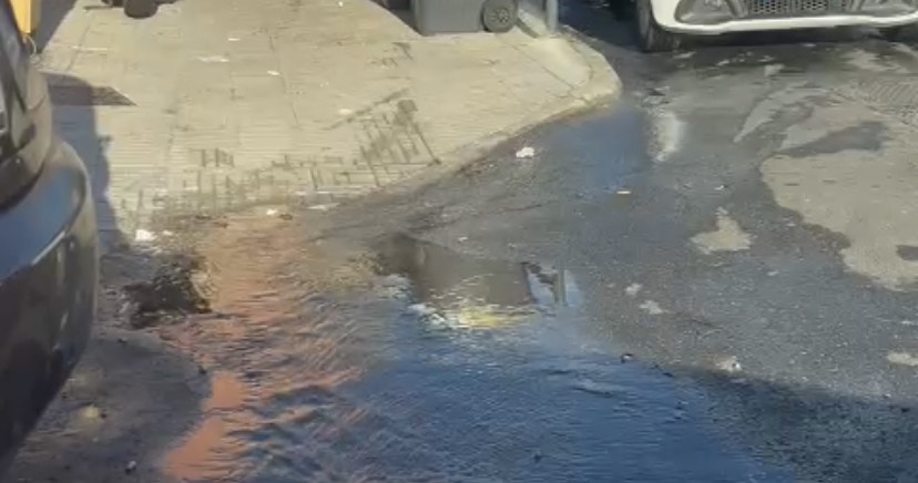 Magazzù (M5S): "Basta fogna in strada all'Annunziata". L'Amam: "Stiamo risolvendo"