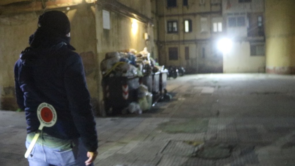 Una notte con la Polizia municipale: "Non solo verbali, la lotta è culturale" VIDEO ESCLUSIVO