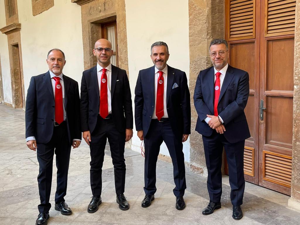 Sicilia Vera a Geraci: "Contesti lo stesso partito che ti ha fatto diventare deputato"