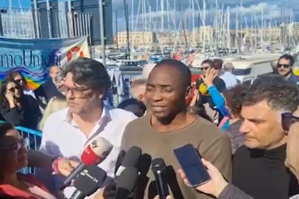 Soumahoro a Catania durante uno sbarco