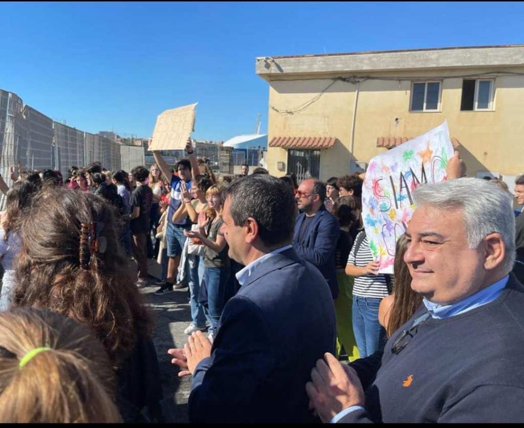 Migranti sbarcati a Catania. Cgil Sicilia: "La nostra è una terra d'accoglienza"