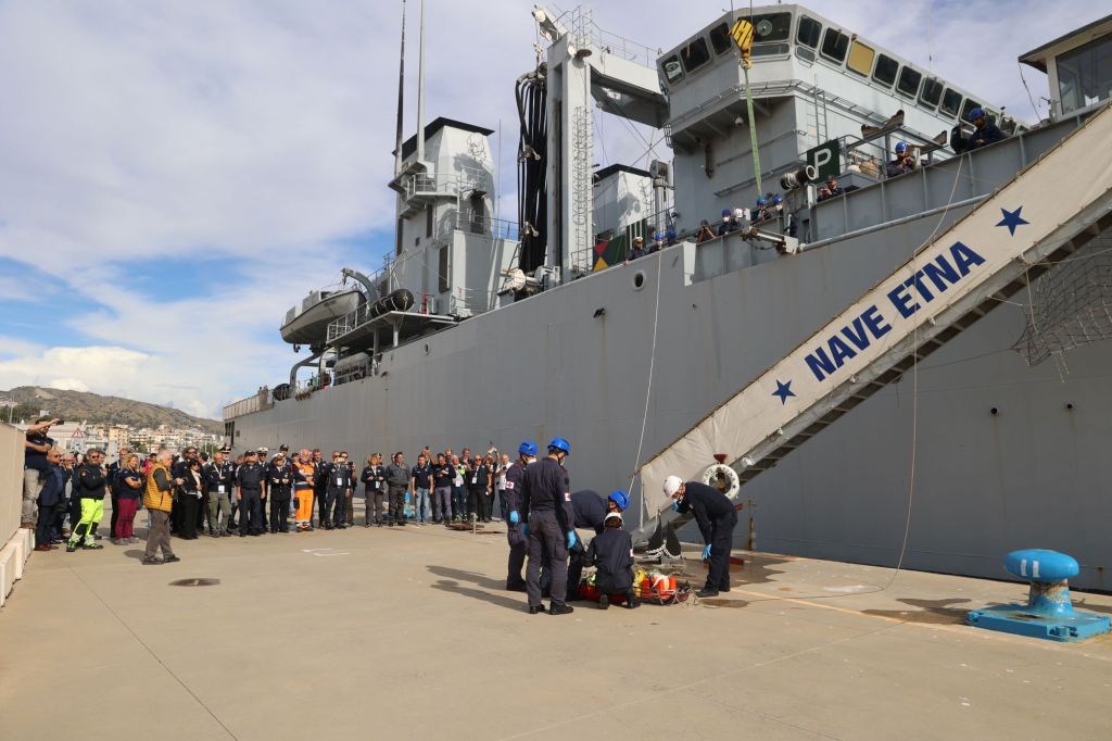 sisma dello stretto nave etna