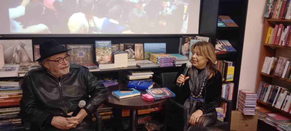 Nino Frassica scrittore: dalla tv al libro "Paola" la sua comicità surreale VIDEO