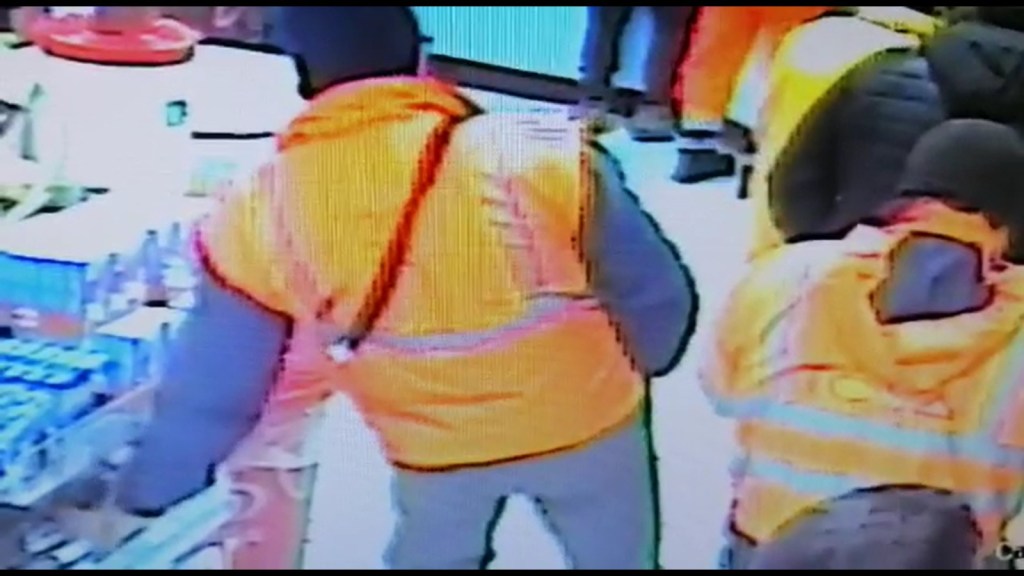 furto autogrill divieto