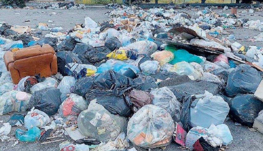 Discarica a cielo aperto. "Ho buttato i rifiuti ma non lo faccio più" VIDEO