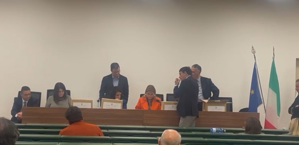 operazioni di voto per il Consiglio delle Autonomie locali