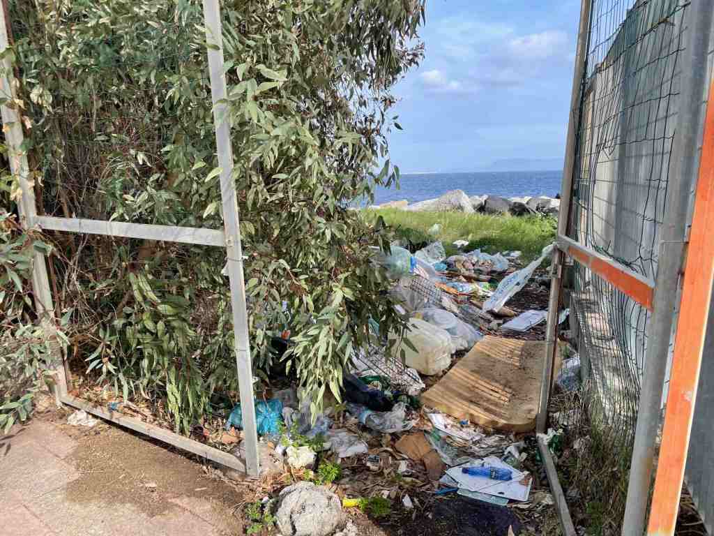 Annunziata Est, quel parcheggio poco utilizzato con vista sul degrado VIDEO