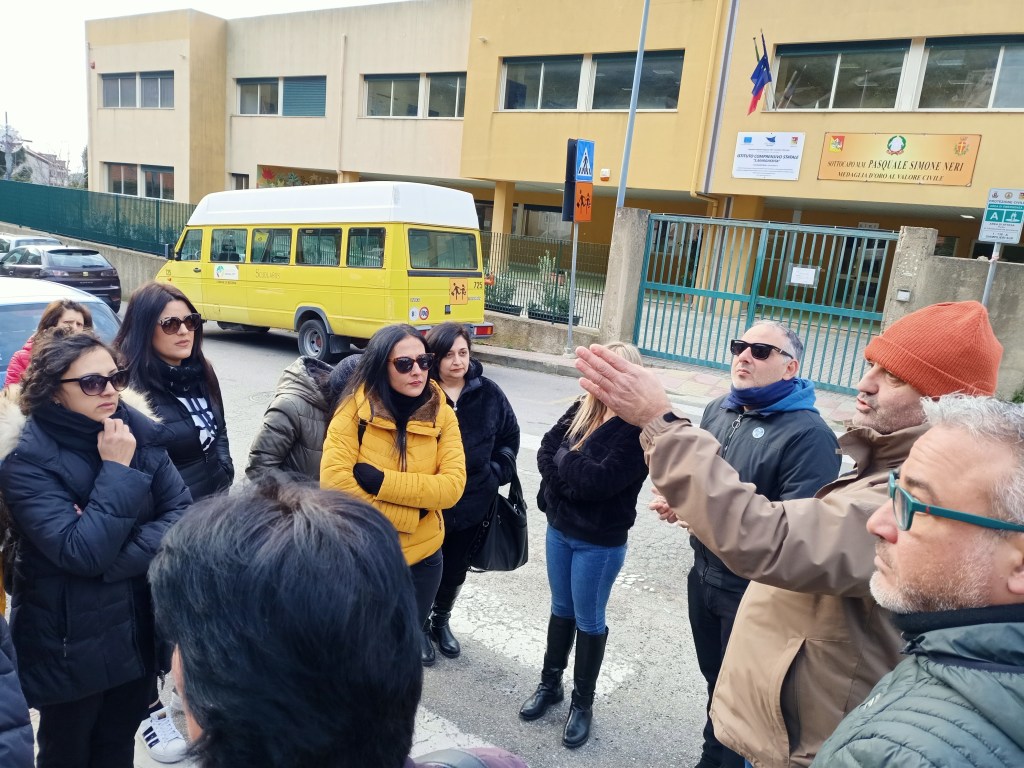 Giampilieri, scuola senza riscaldamento: "Mia figlia era blu per il freddo" VIDEO