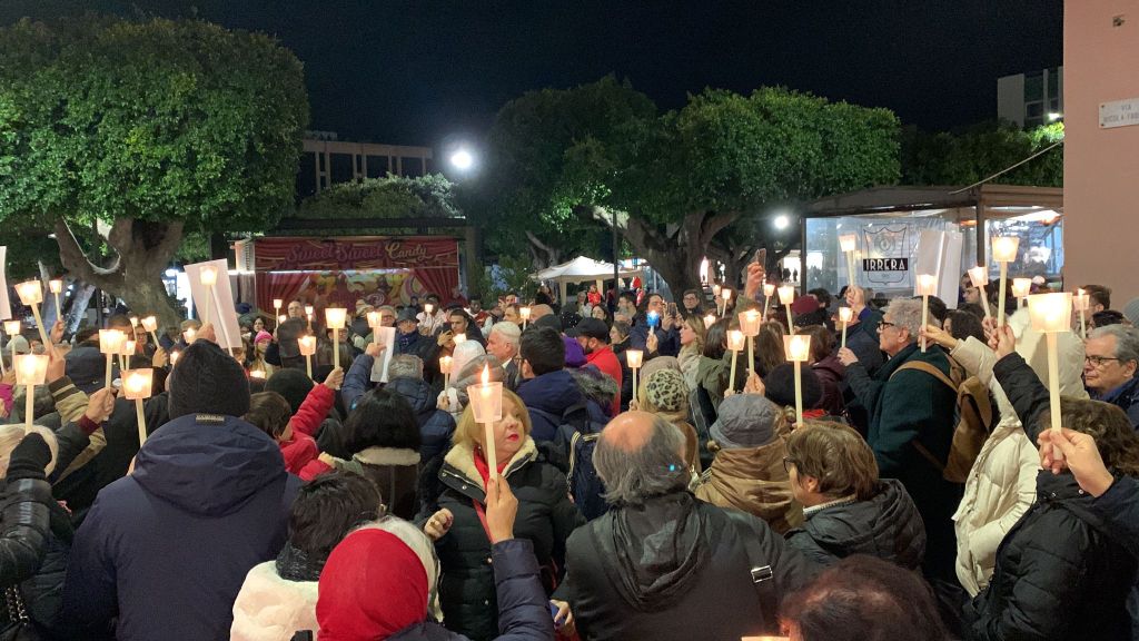 Messina. Con una candela in mano per dire basta alle morti in mare dei migranti