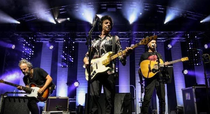 Il nuovo tour di Max Gazzè con le orchestre popolari arriverà anche in