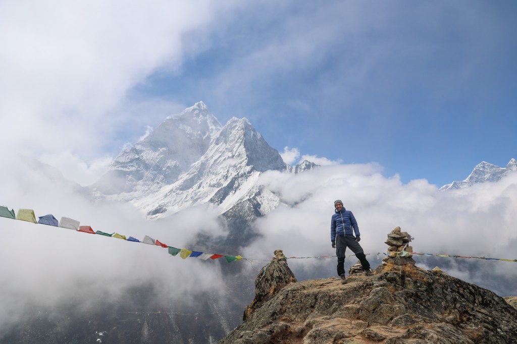 Dall’uscio di casa alla vetta del mondo, una scalata sull’Everest come sfida con sé stessi