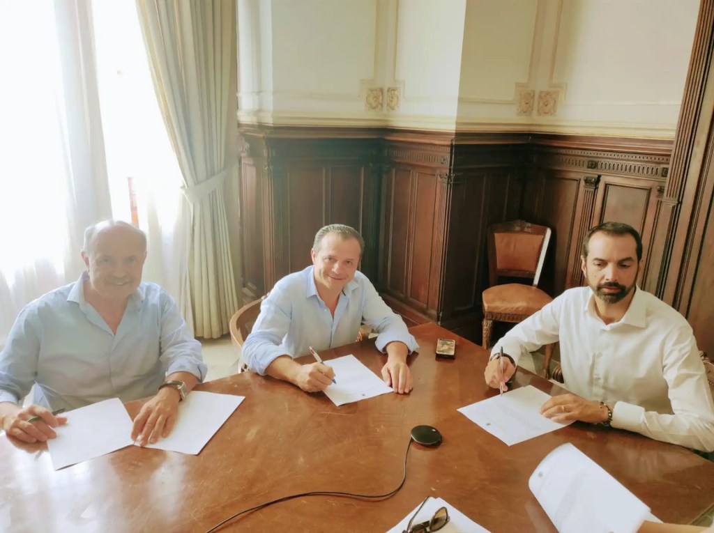 Milazzo firma accordo trasporto pubblico