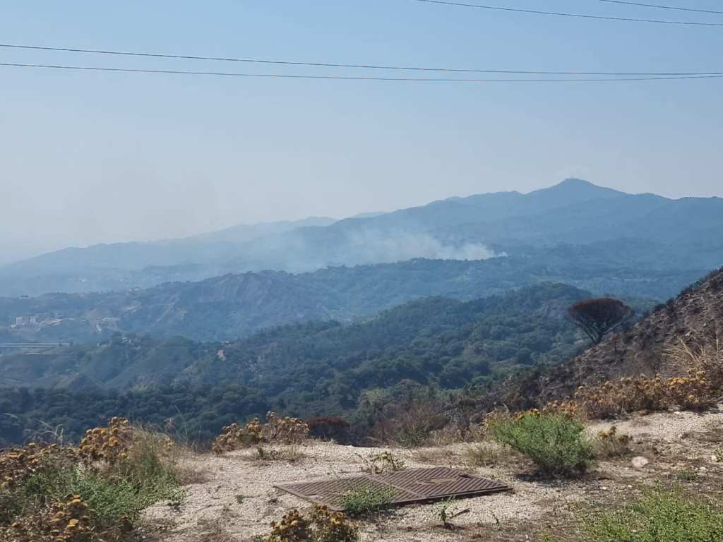 incendio 26 agosto 23 messina