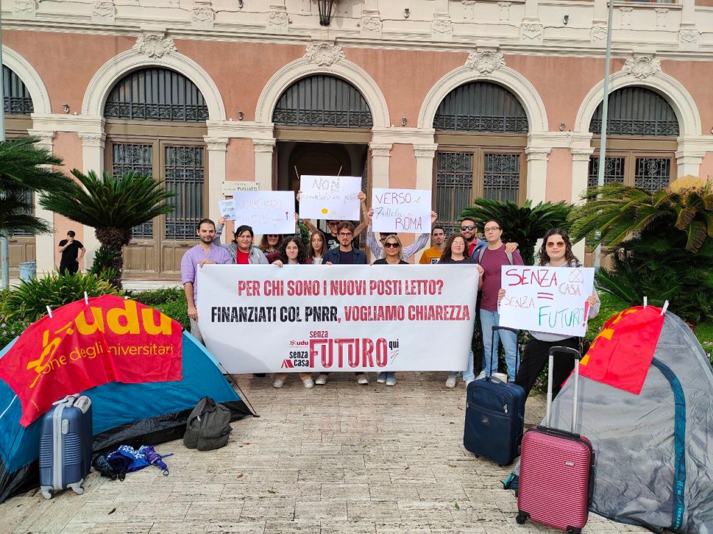 "Senza casa senza futuro". La protesta dell'Unione degli universitari a Messina