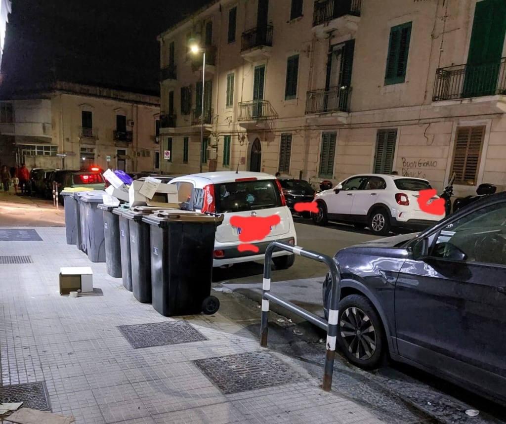 Carrellati sul marciapiede