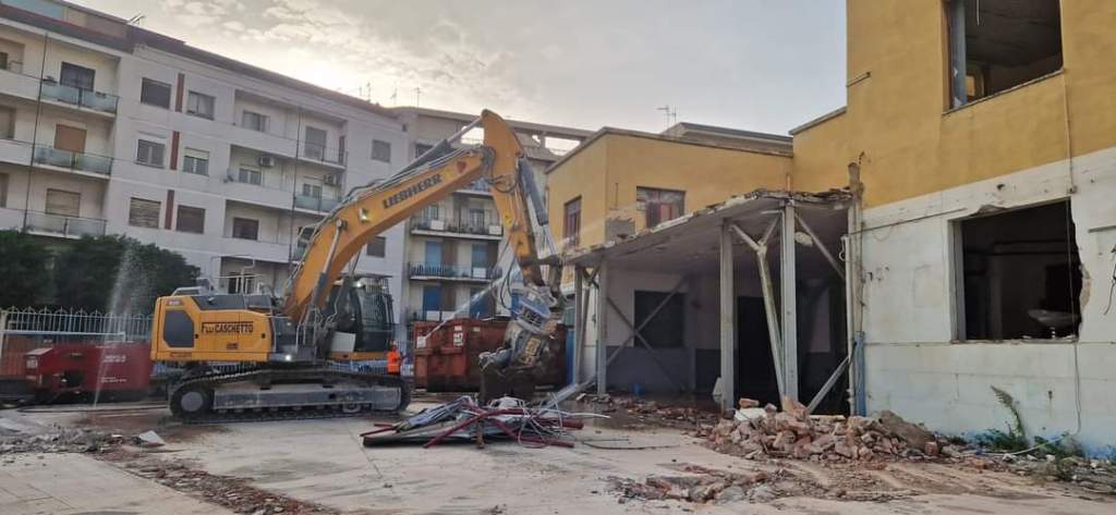 Demolizione ex mercato ittico Messina