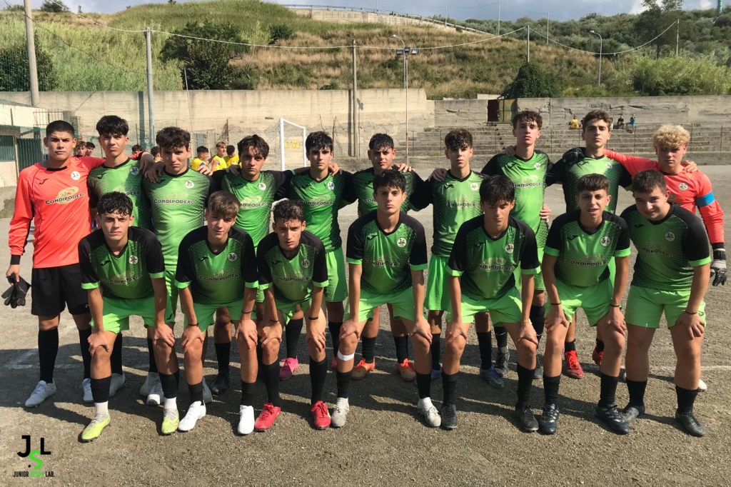 La formazione dell'under 17 della Jsl capolista in classifica