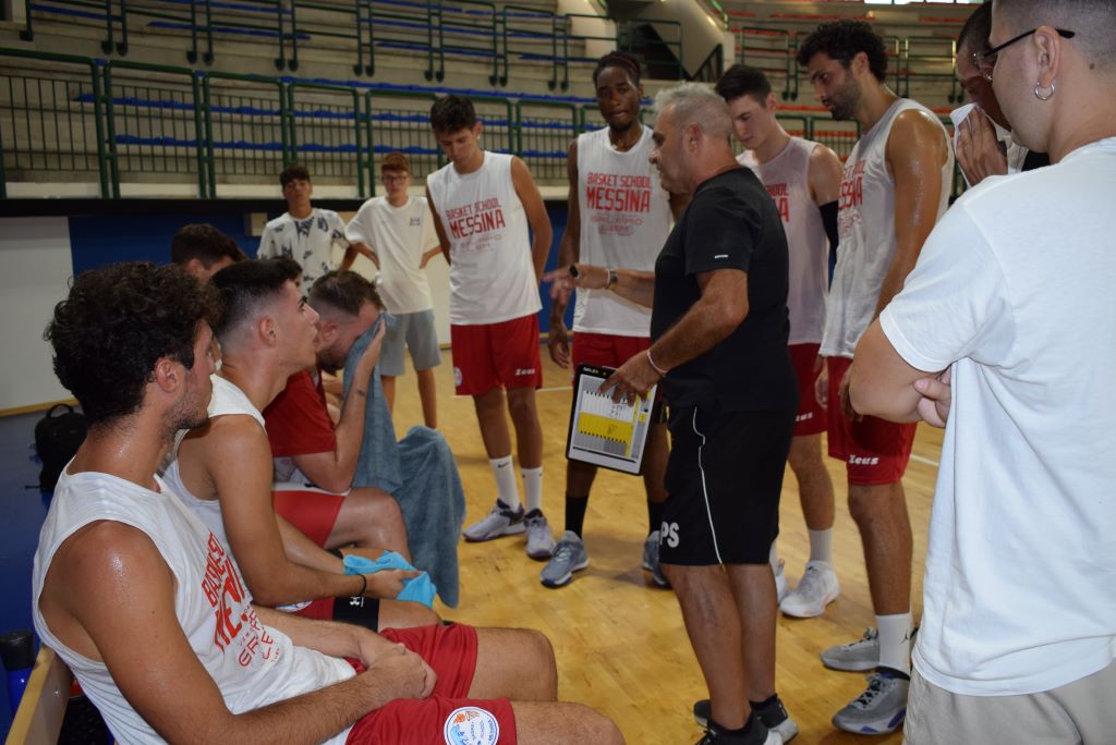 Basket School a rapporto da coach Sidoti