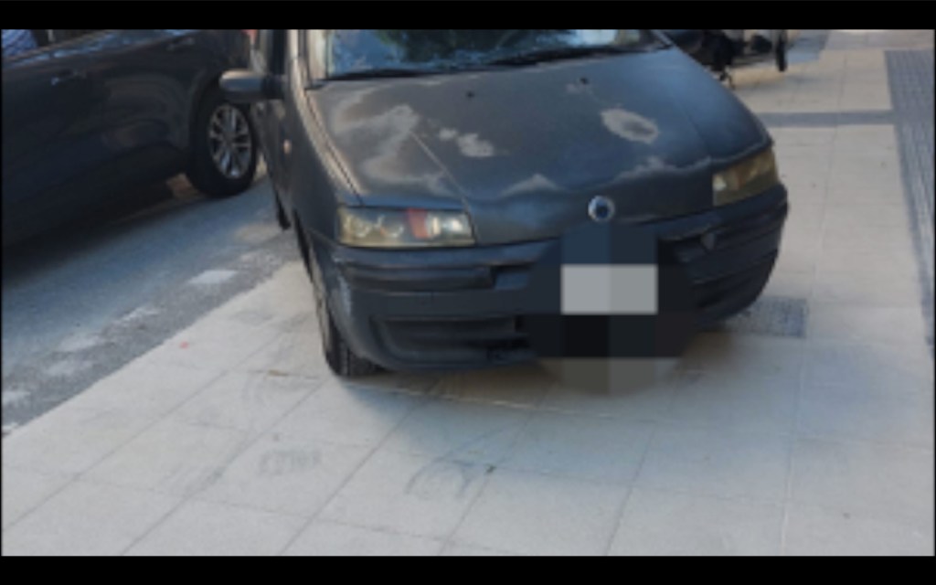 auto su scivolo corso cavour