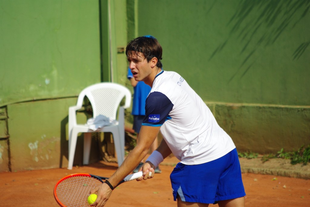 fausto tabacco si prepara al servizio
