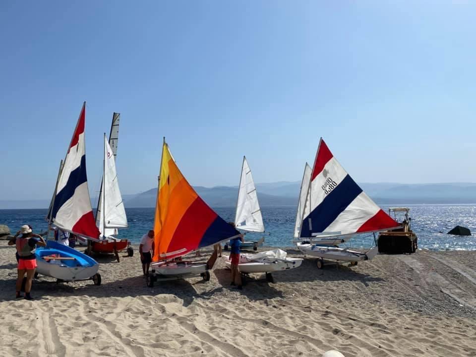 Sunfish in spiaggia Lega Navale