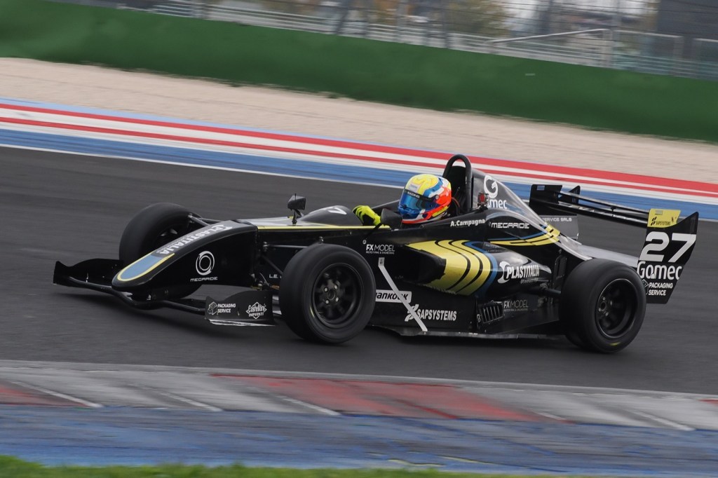 andrea campagna in pista