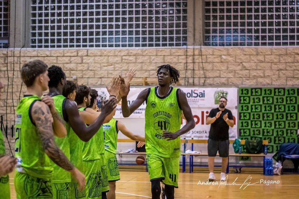 il cinque prima della partita