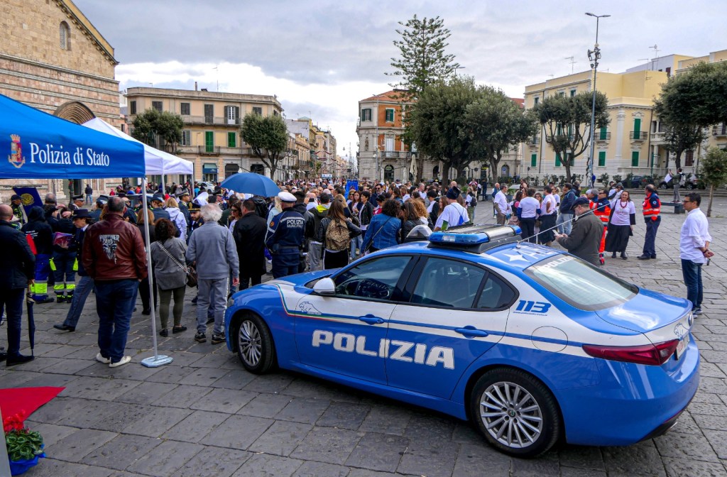 questura di messina duomo 25 novembre