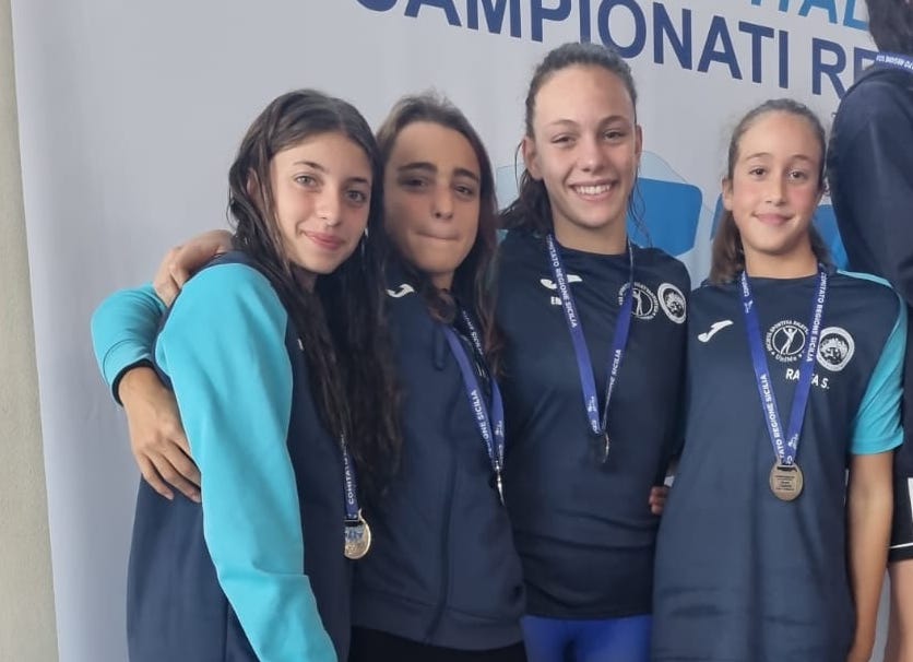 quattro staffettiste donne unime