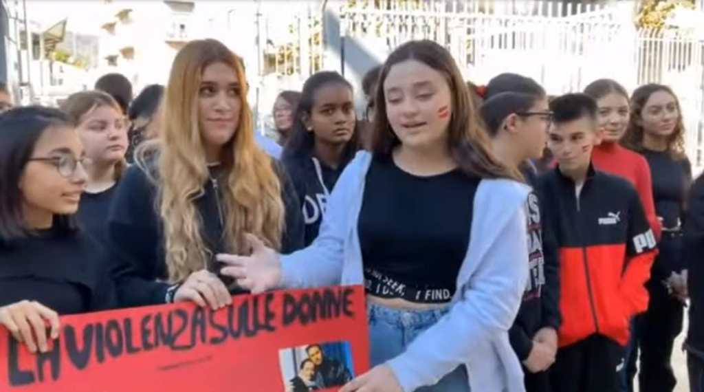 La terza B dell'Istituto comprensivo "Manzoni - Dina e Clarenza" di Messina