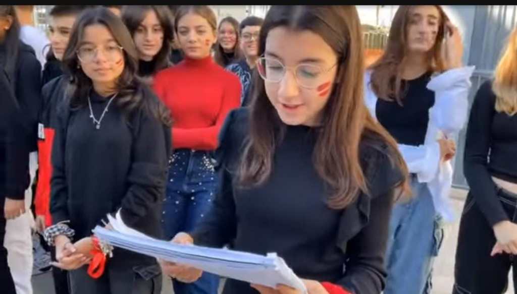 La terza B dell'Istituto comprensivo "Manzoni - Dina e Clarenza" di Messina