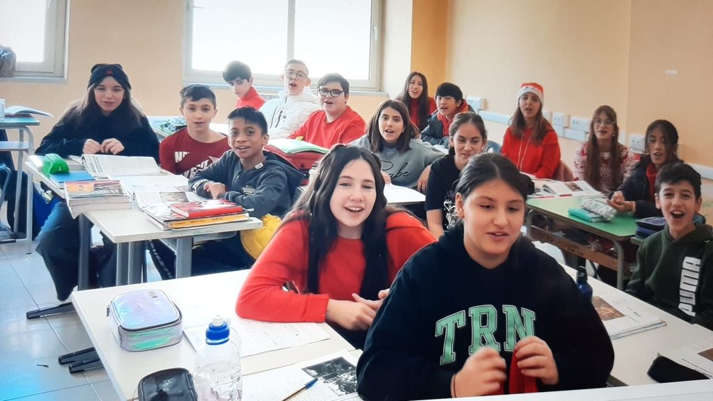 La terza B dell'Istituto comprensivo "Manzoni - Dina e Clarenza" di Messina