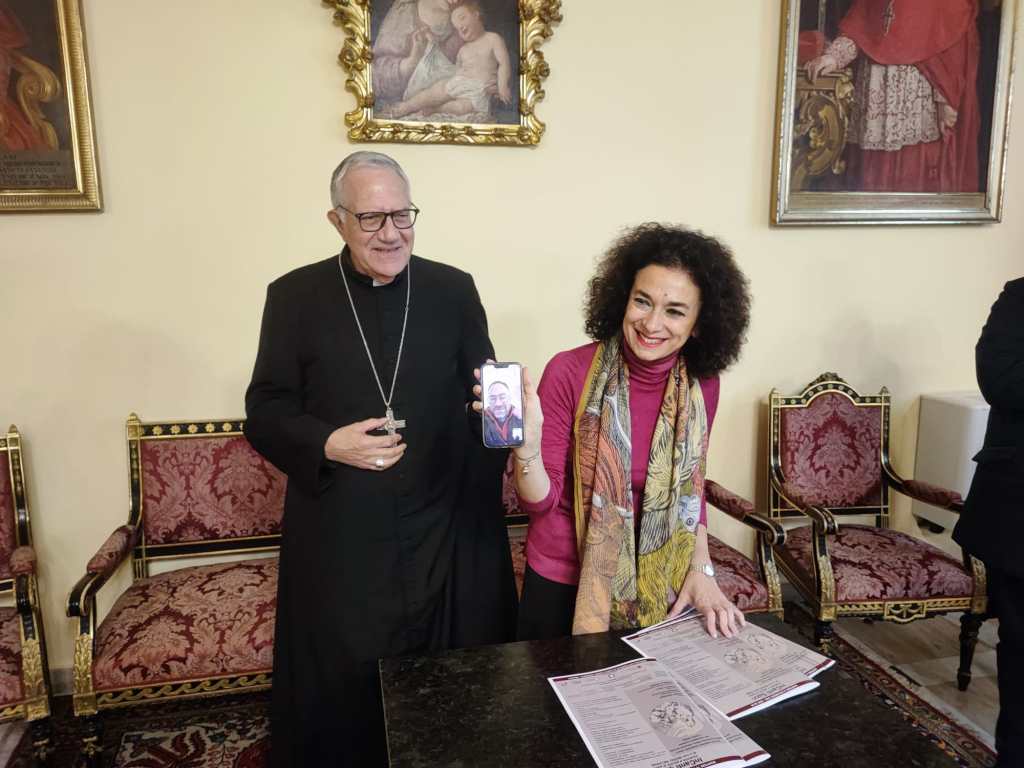 Monsognor Accolla e Daniela Ursino