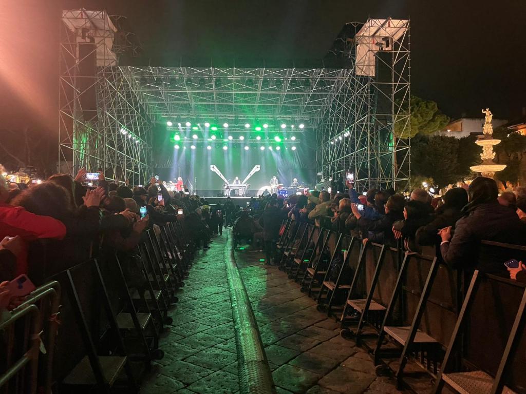 Il pubblico dei Pooh a piazza Duomo, a Messina