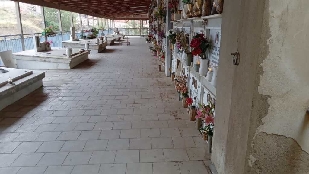 Piramide al Gran Camposanto ripulita