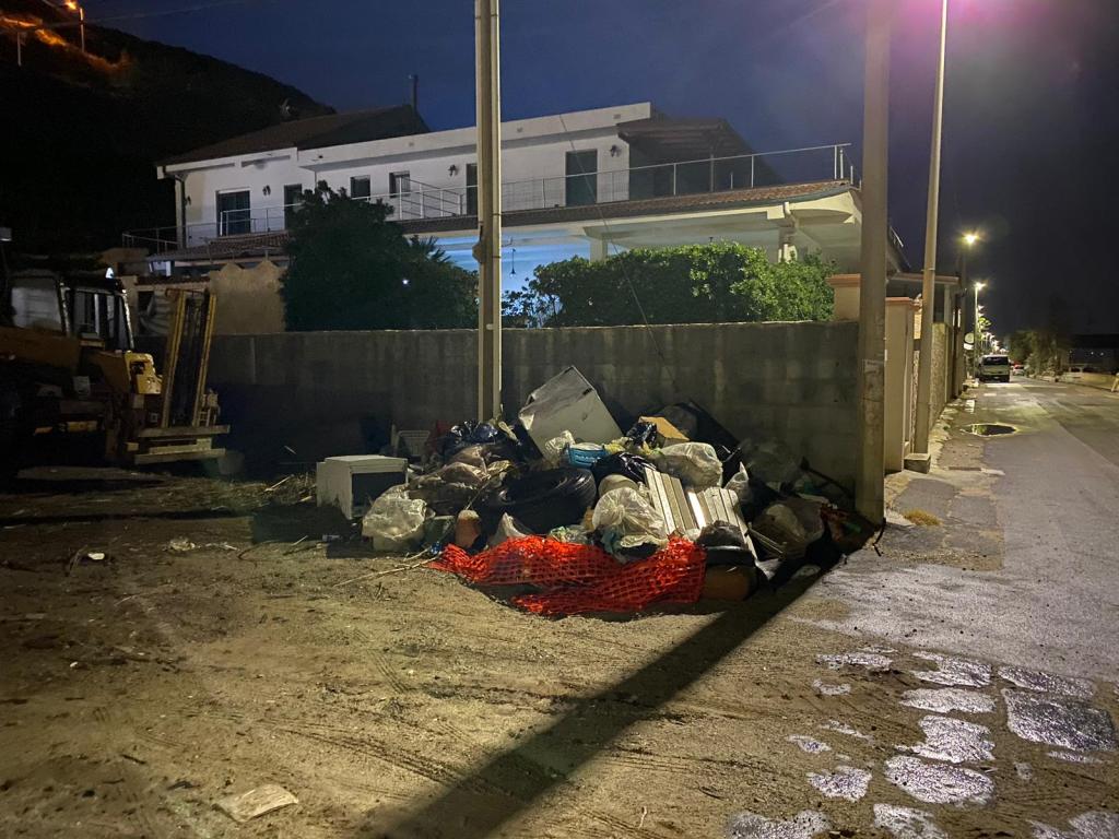 Spazzatura a San Saba 