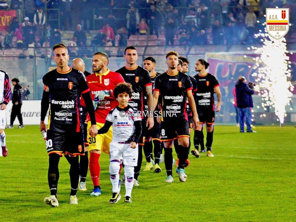 entrata in campo calciatori messina
