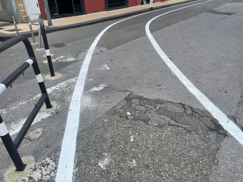 pista ciclabile piazza cairoli