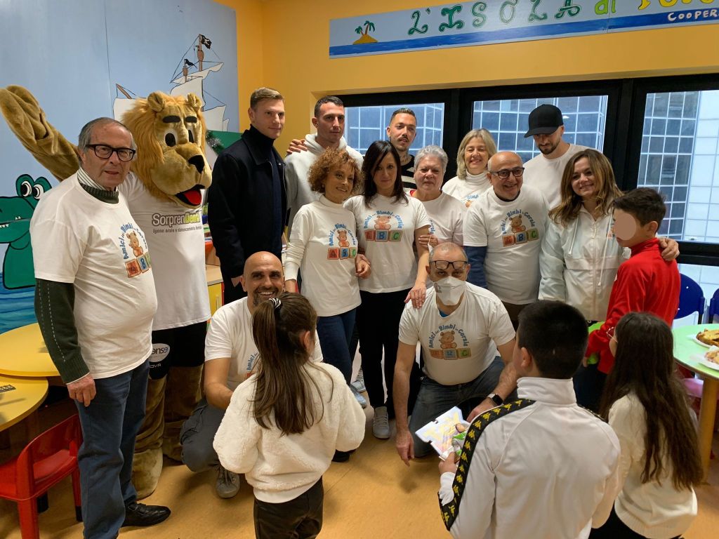 bimbi in corsia con acr messina