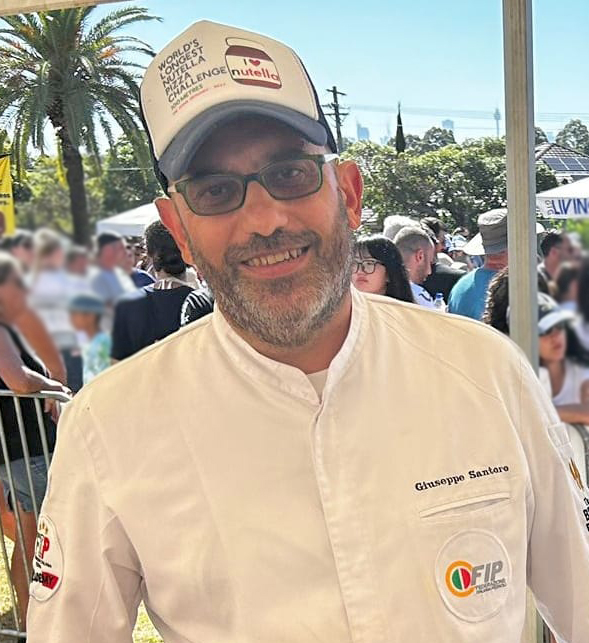 Ecco la pizza alla nutella più grande del mondo a Sidney il record