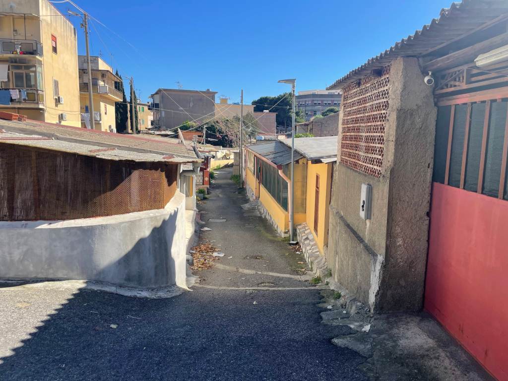 baracche via catanoso 