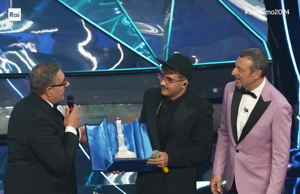 Geolier a Sanremo con Amadeus e Toti