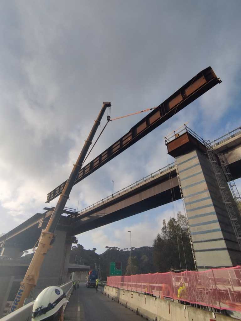 Il varo delle travi del Viadotto Ritiro