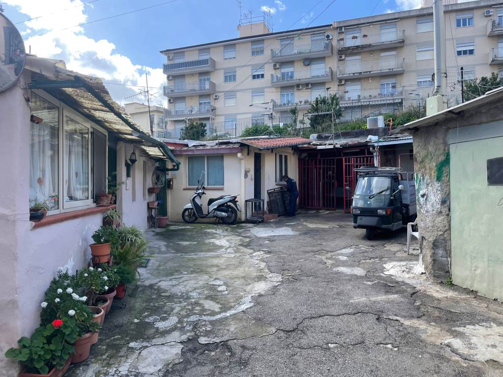 MINISSALE BARACCOPOLI