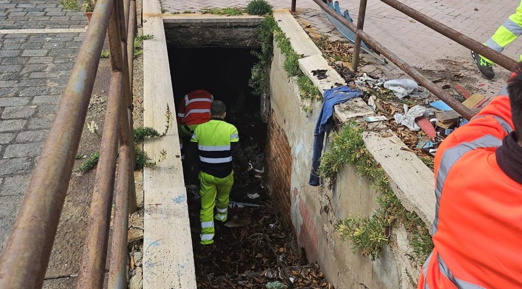 Passeggiata a mare ripulita
